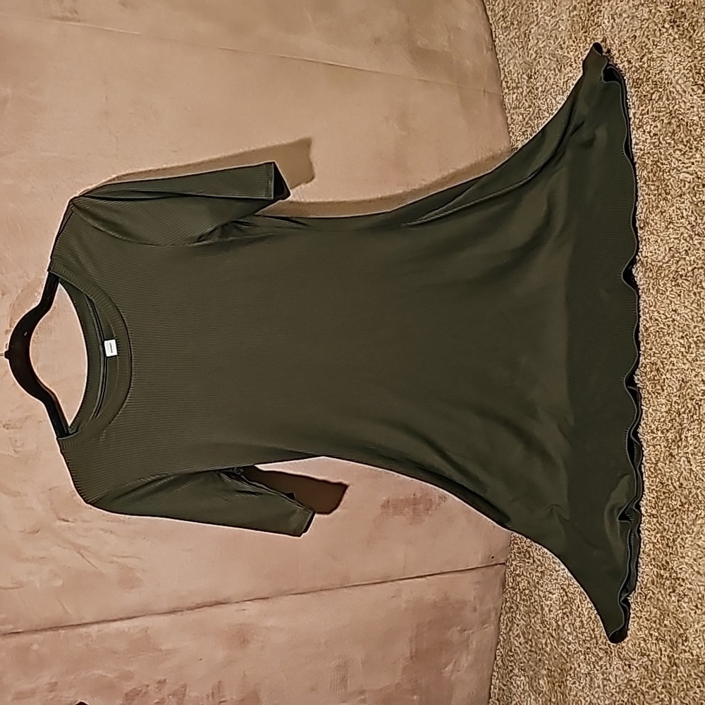 Old Navy dress. Medium
